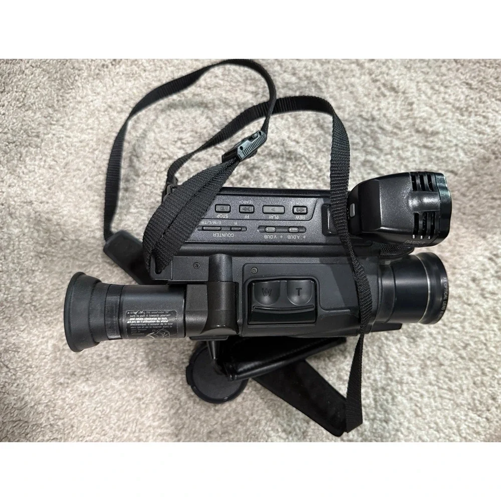 Panasonic Palmcorder PV-22 Camcorder‎ Video Camera x8 Digital Fade - Not Tested